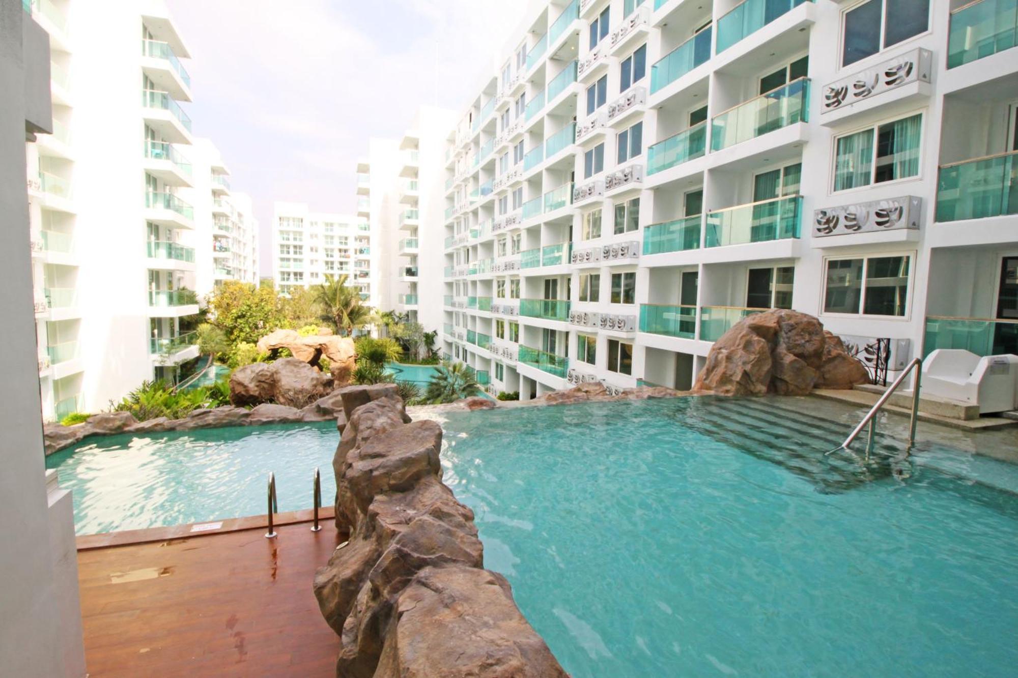 Amazon Residence By Pattaya Sunny Rentals Jomtien Beach Esterno foto
