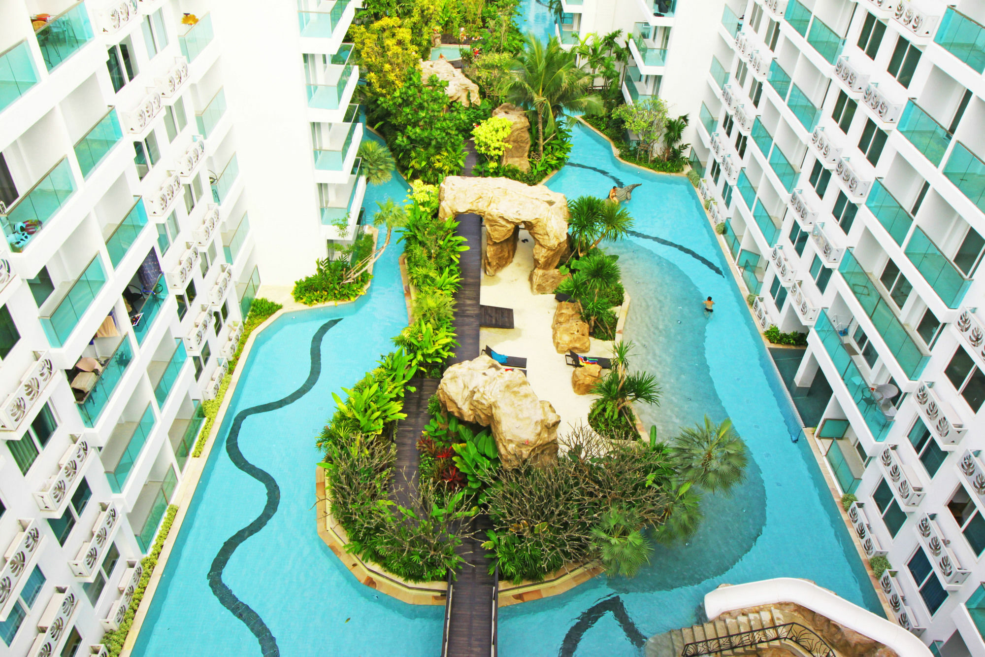 Amazon Residence By Pattaya Sunny Rentals Jomtien Beach Esterno foto