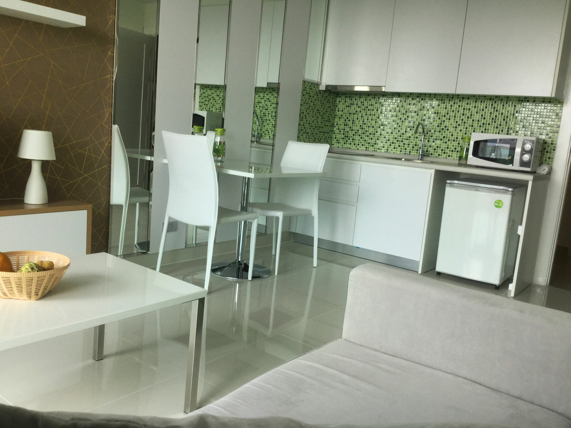 Amazon Residence By Pattaya Sunny Rentals Jomtien Beach Esterno foto