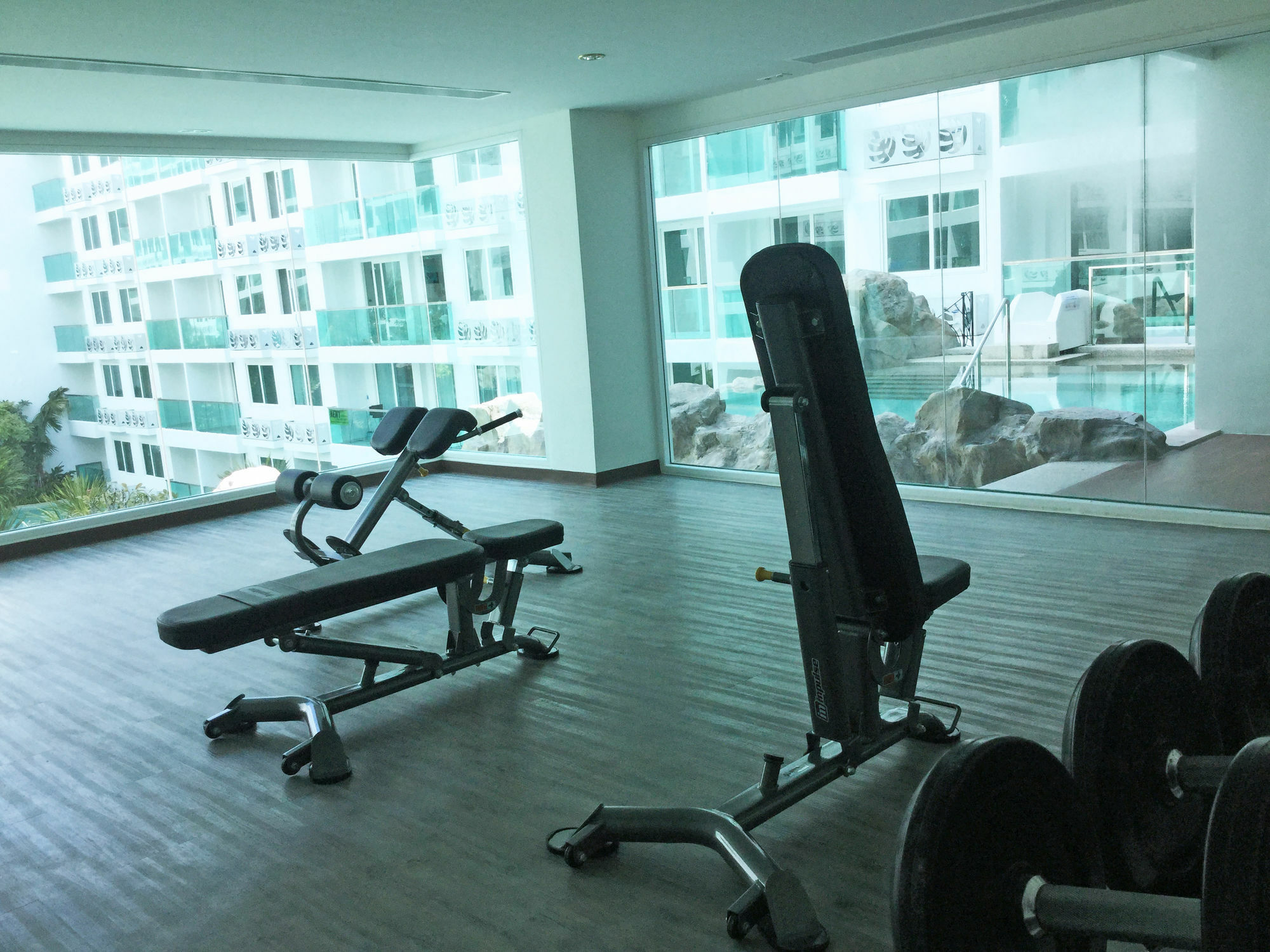 Amazon Residence By Pattaya Sunny Rentals Jomtien Beach Esterno foto